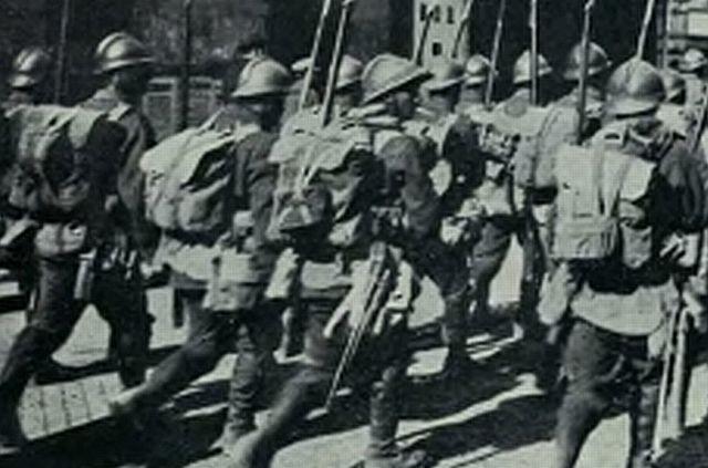 Armata-Romana-intrand-in-Budapesta