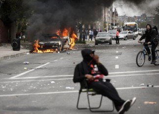 Proteste violente la Baltimore - foto preluat de pe adevarul.ro