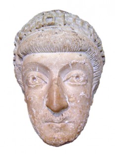 Flavius Theodosius (401 - 450) cunoscut sub numele de Teodosie II cel Tânăr, împărat al Imperiului Bizantin între 408 și 450 - foto - ro.wikipedia.org