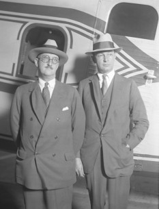 William E. Boeing (* 1 octombrie 1881 în Detroit; † 28 septembrie 1956 în Puget Sound), constructor de avoane american - foto (William E. Boeing (stânga) şi Frederick B. Rentschler, 1929): ro.wikipedia.org
