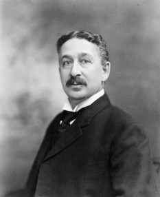 King Camp Gillette (January 5, 1855 – July 9, 1932) was an American businessman.[1] He invented a best selling version of the safety razor - foto: en.wikipedia.org