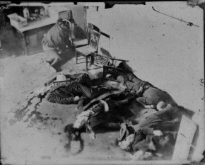 14 februarie 1929: A avut loc, la Chicago, Masacrul de Sf. Valentin, ordonat de celebrul gangster italo- american Al Capone - foto: cersipamantromanesc.wordpress.com
