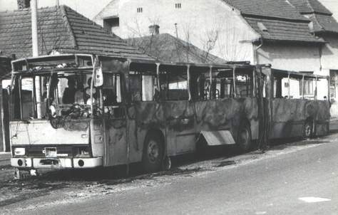 Destroyed buses - foto preluat de pe en.wikipedia.org