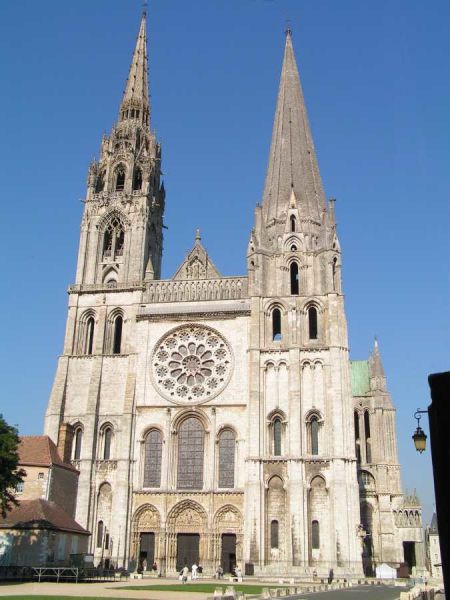 Catedrala Notre-Dame din Chartres - foto preluat de pe en.wikipedia.org