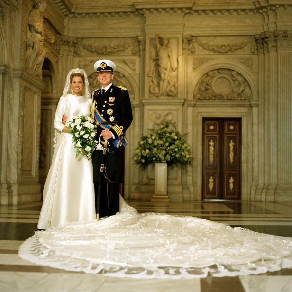 Willem-Alexander și Máxima în ziua nunții lor (2 februarie 2002) - foto preluat de pe en.wikipedia.org
