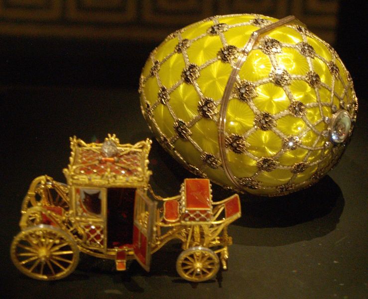 Oul Încoronării Imperiale , unul dintre cele mai faimoase și emblematice dintre toate ouăle Fabergé - foto preluat de pe en.wikipedia.org 