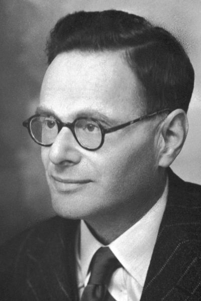 Hans Adolf Krebs (1900 - 1981) - foto preluat de pe ro.wikipedia.org