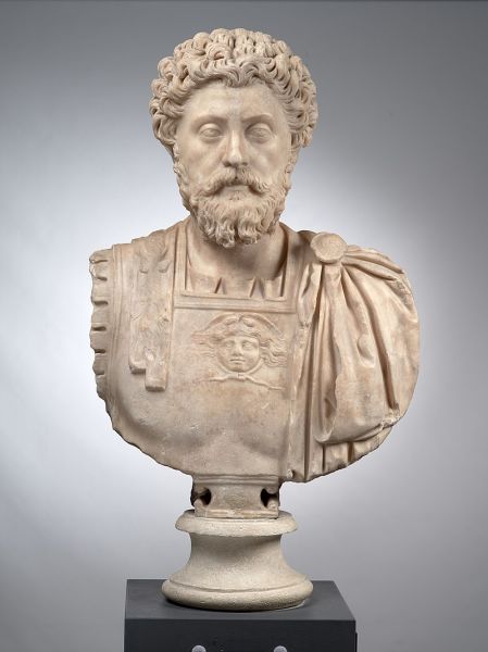 Marc Aureliu (121 - 180 d.Hr.) - bust din marmură, Musée Saint-Raymond, foto preluat de pe en.wikipedia.org